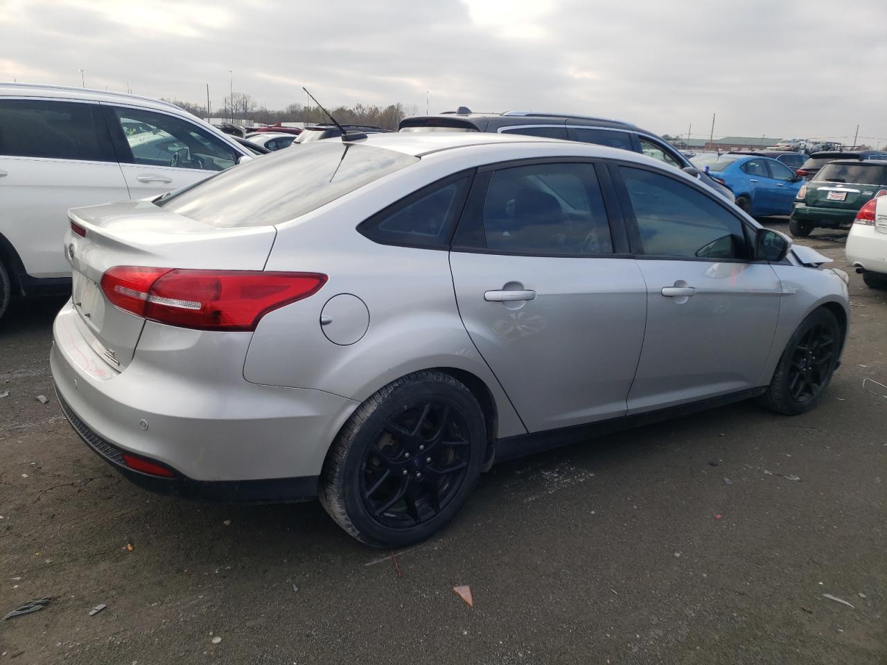 Изображение 3 2016 FORD FOCUS SE 2016 с VIN 1FADP3F22GL307501