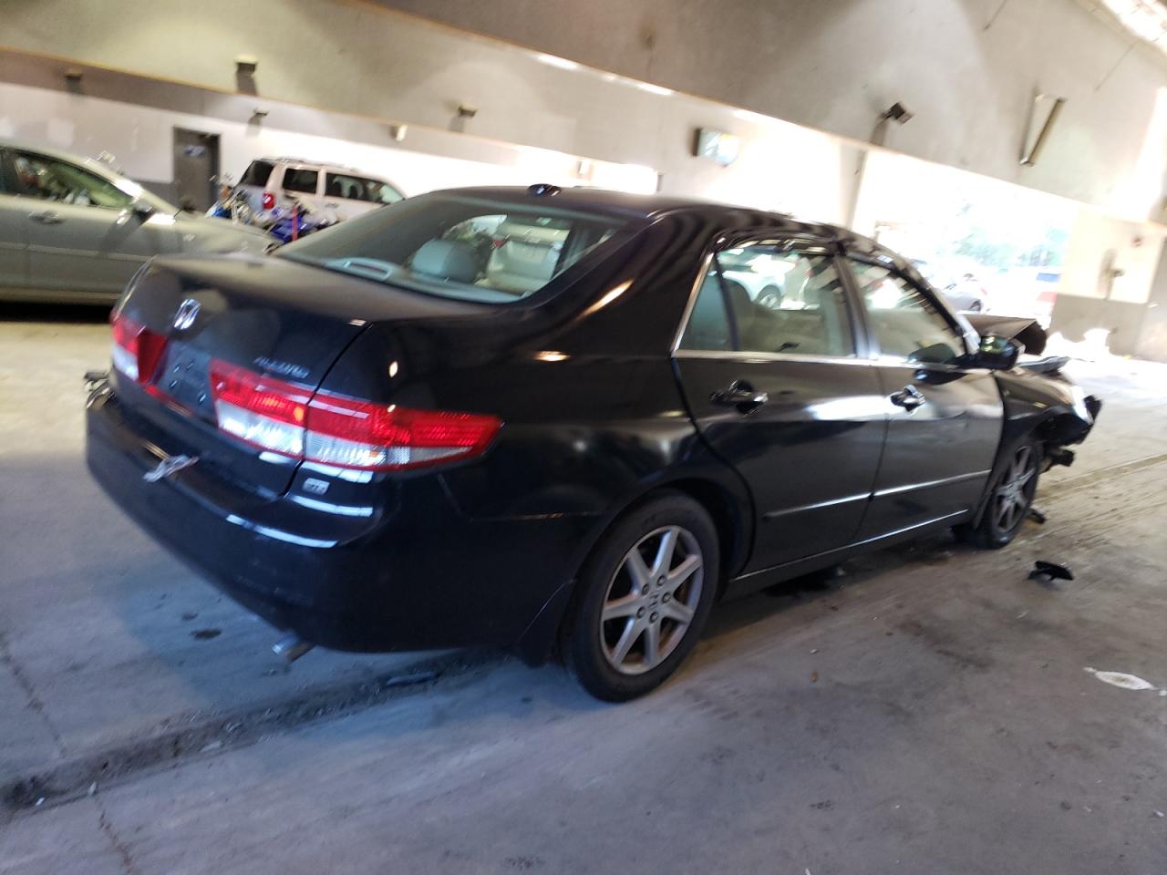 Image 3 of 2004 HONDA ACCORD EX 2004 with VIN 1HGCM66524A083066
