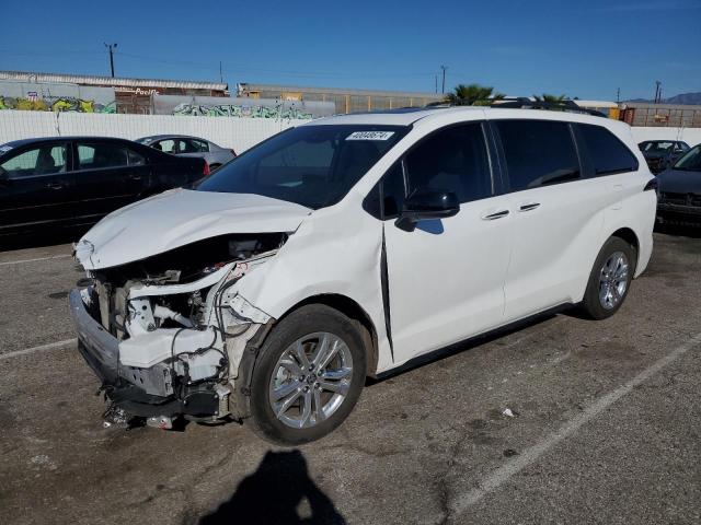 Изображение 1 2022 TOYOTA SIENNA XSE 2022 с VIN 5TDXSKFC9NS057419