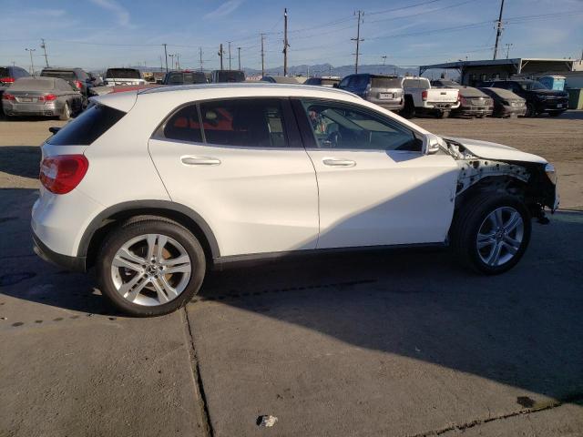 Image 3 of 2020 MERCEDES-BENZ GLA 250 2020 with VIN WDCTG4EB2LU022244