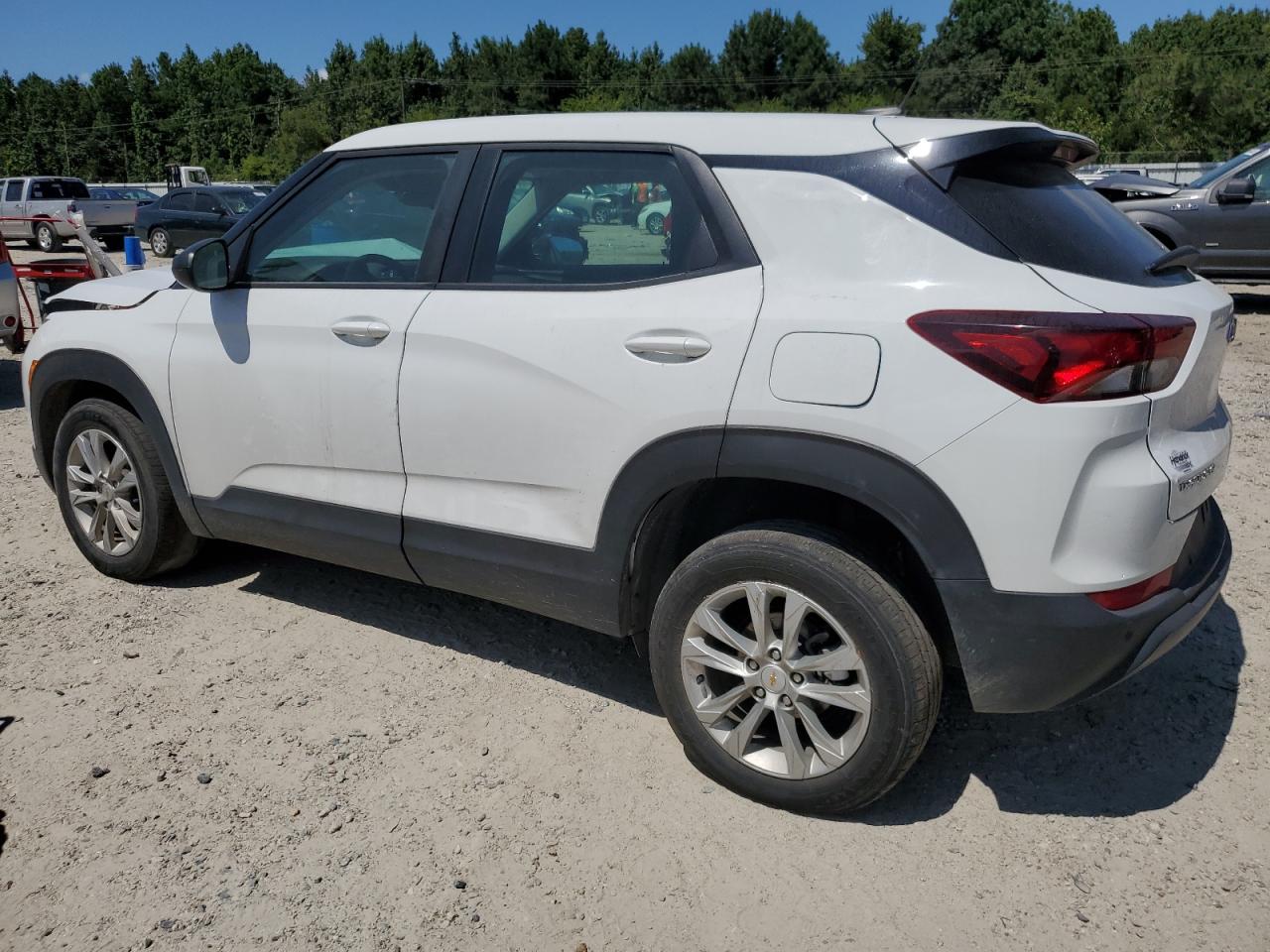 Image 2 of 2021 CHEVROLET TRAILBLAZER LS 2021 with VIN KL79MMS29MB129153