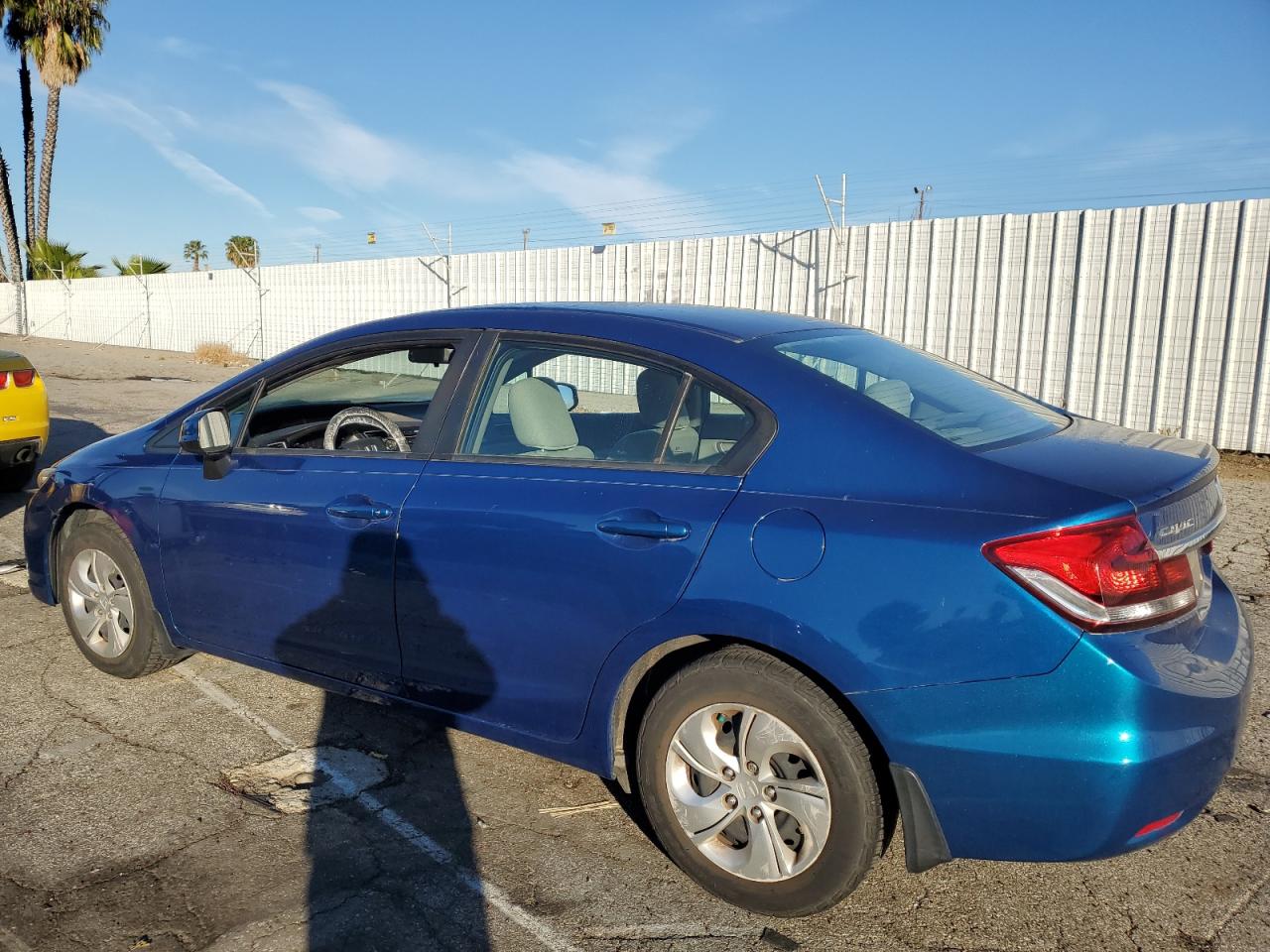 Изображение 2 2013 HONDA CIVIC LX 2013 с VIN 19XFB2F55DE280062