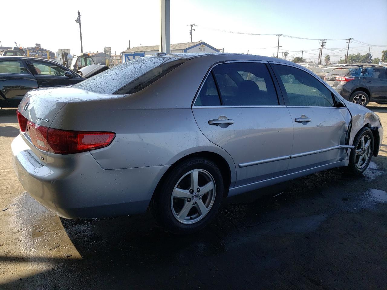 Image 3 of 2005 HONDA ACCORD EX 2005 with VIN JHMCM568X5C006310