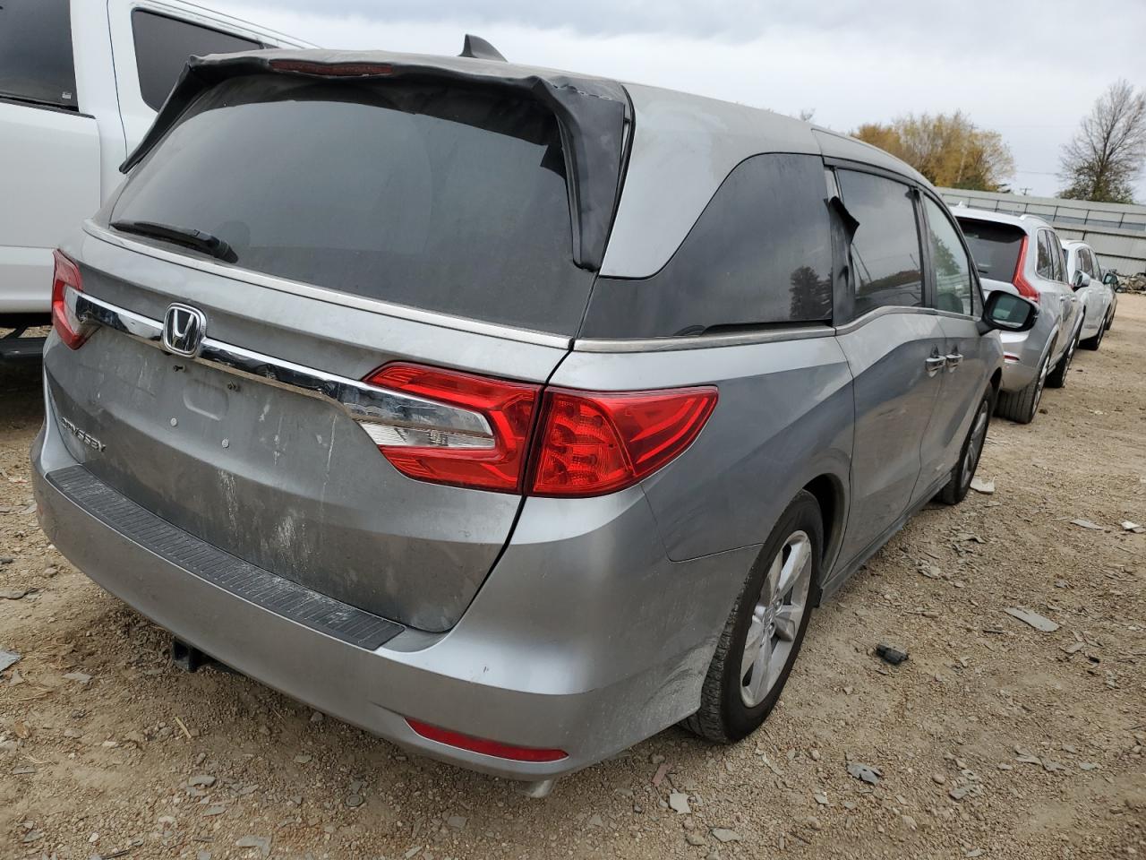 Image 3 of 2019 HONDA ODYSSEY EXL 2019 with VIN 5FNRL6H70KB128987