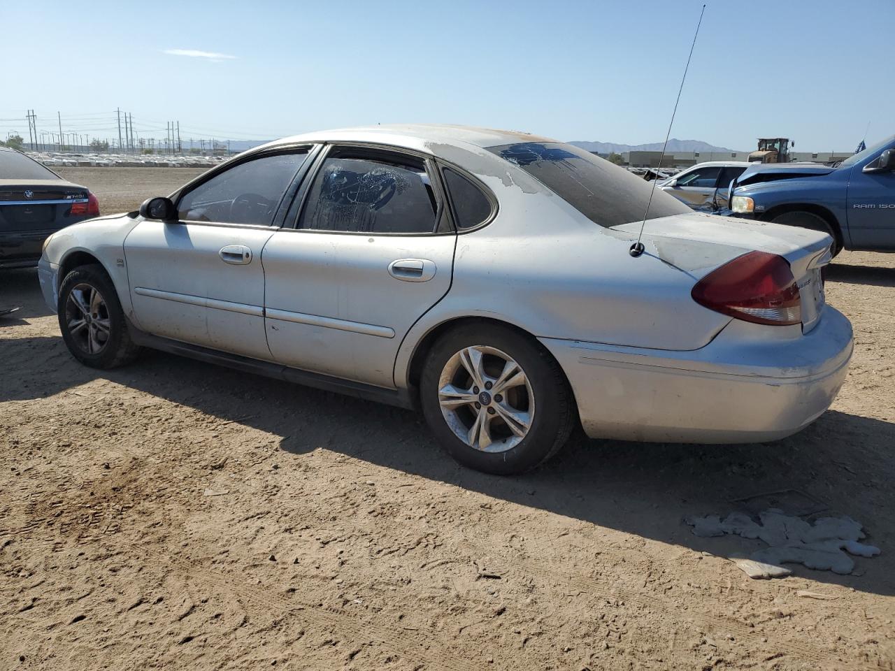 Obraz 2 z 2007 FORD TAURUS SE 2007 z VIN 1FAFP53U77A124603