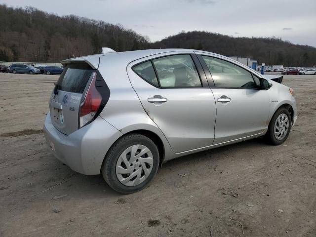 Image 3 of 2016 TOYOTA PRIUS C  2016 with VIN JTDKDTB32G1122482