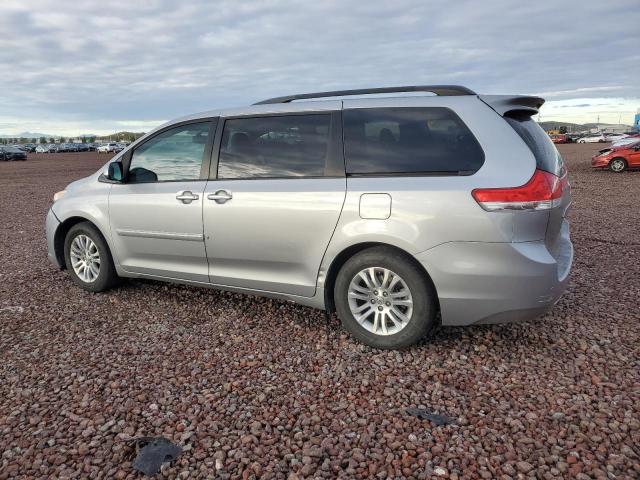 Изображение 2 2011 TOYOTA SIENNA XLE 2011 с VIN 5TDYK3DC6BS009207