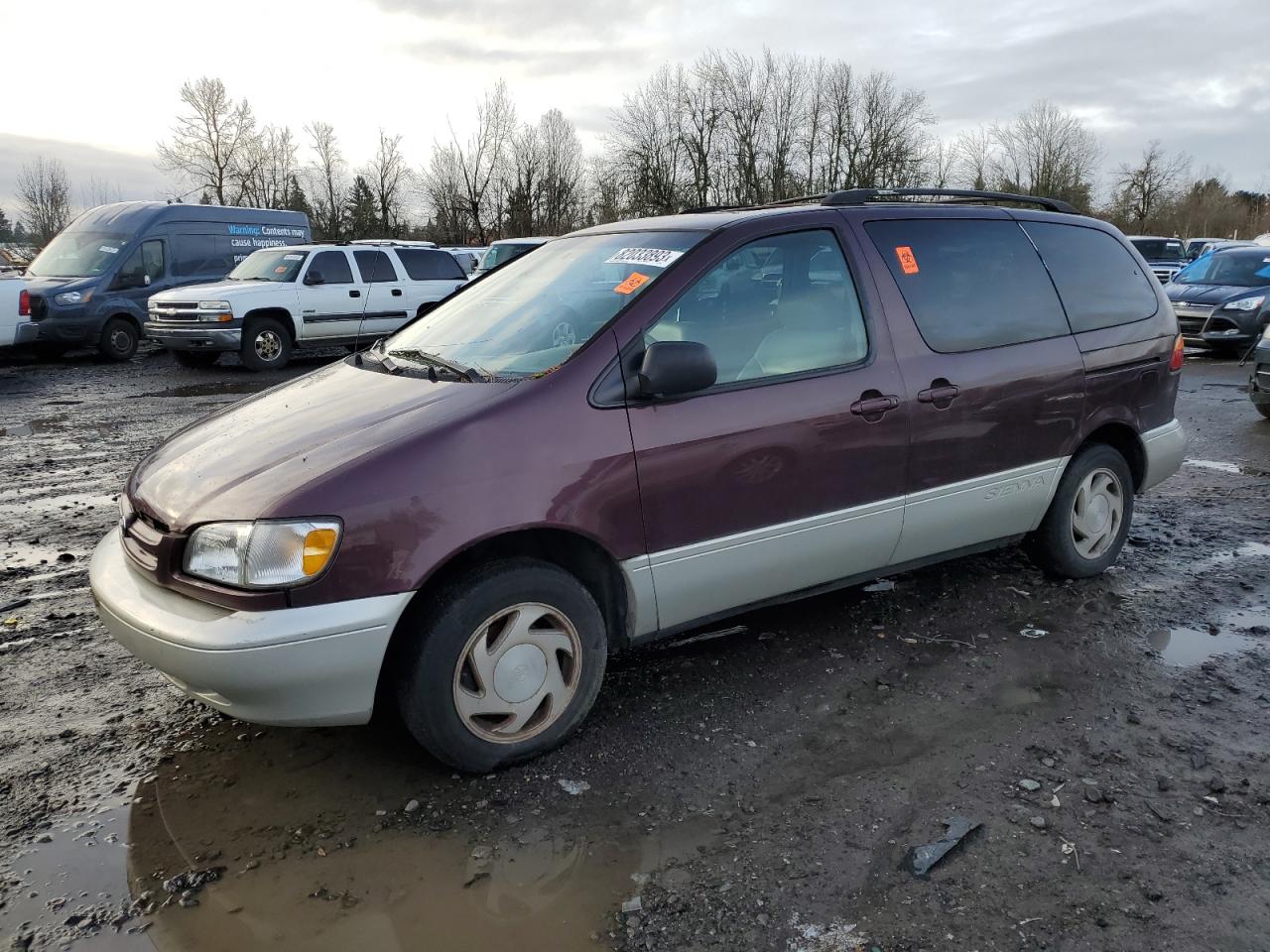 1999 TOYOTA SIENNA LE 1999 image