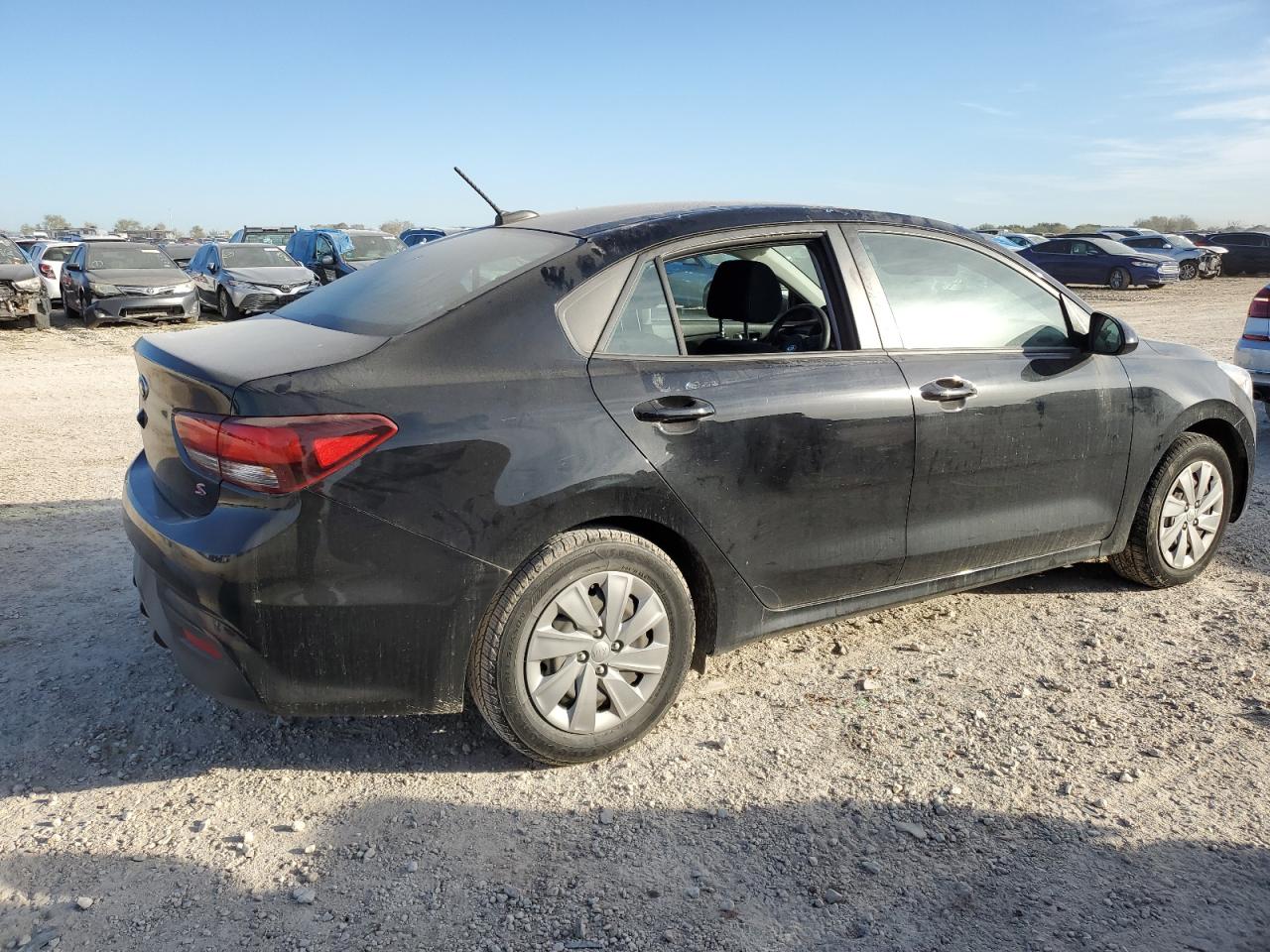 Image 3 of 2019 KIA RIO S 2019 with VIN 3KPA24AB5KE233436