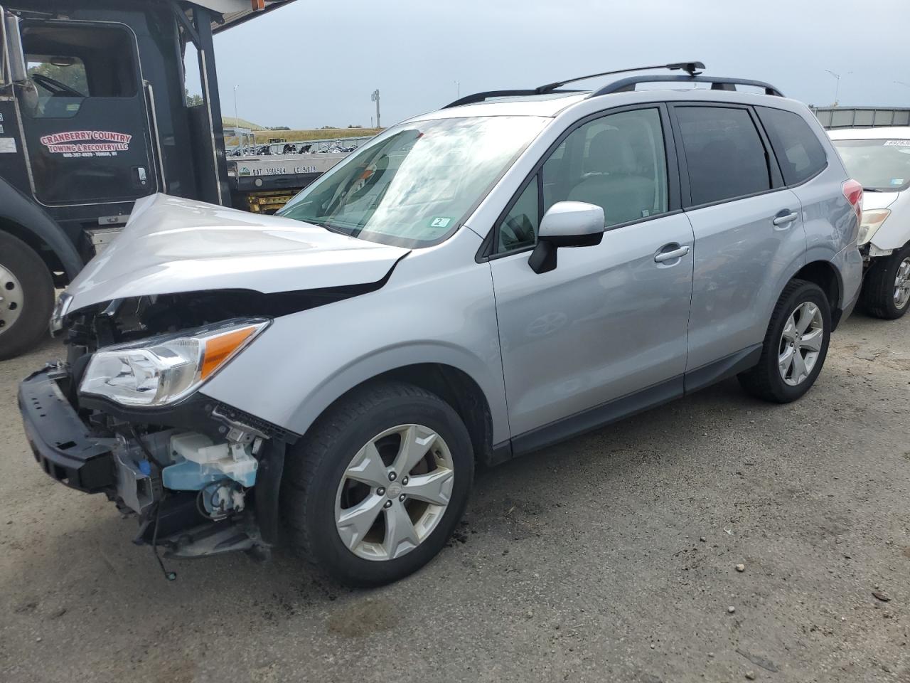 Изображение 1 2016 SUBARU FORESTER 2 2016 с VIN JF2SJAFC0GH475982