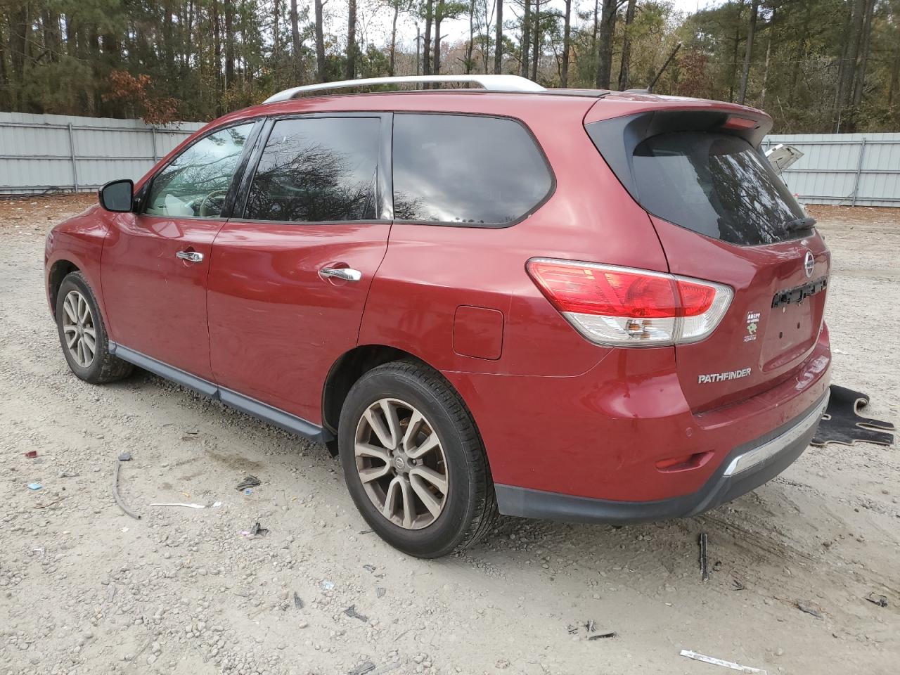 Изображение 2 2015 NISSAN PATHFINDER S 2015 с VIN 5N1AR2MN6FC689475