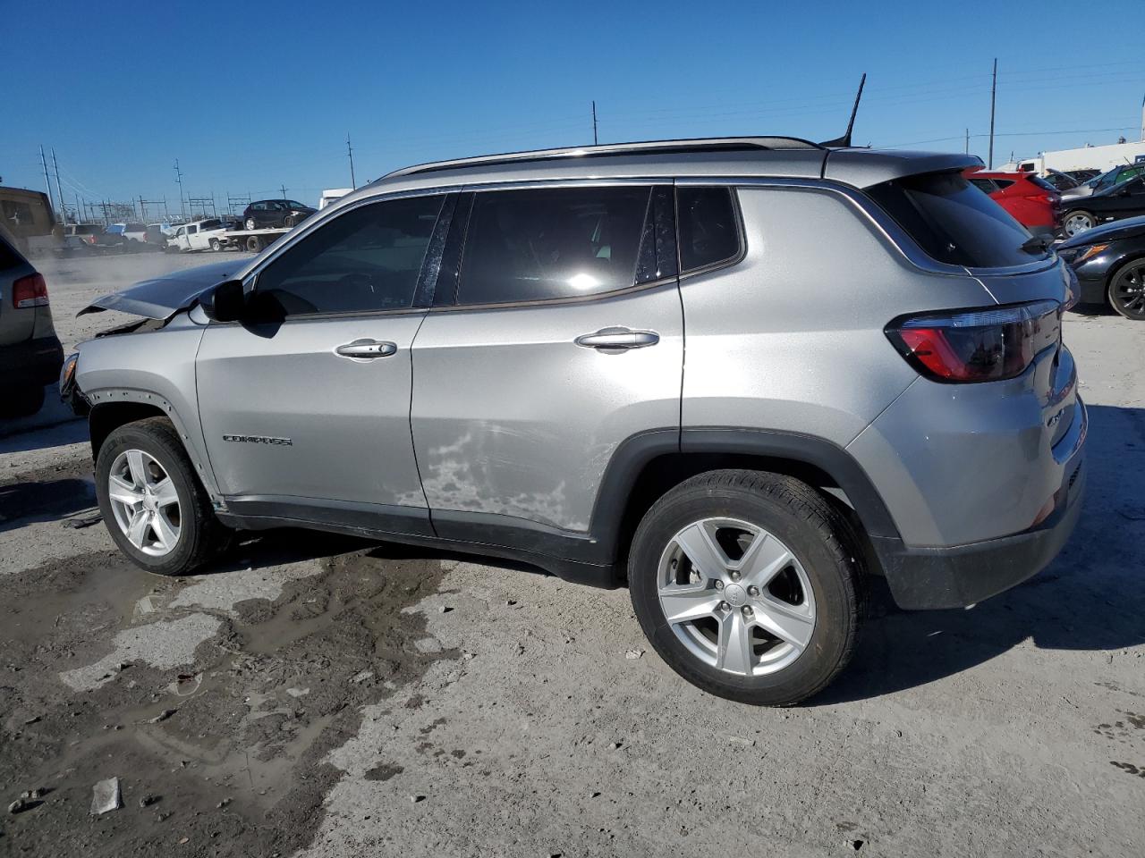 Image 2 of 2022 JEEP COMPASS LATITUDE 2022 with VIN 3C4NJDBB1NT125382