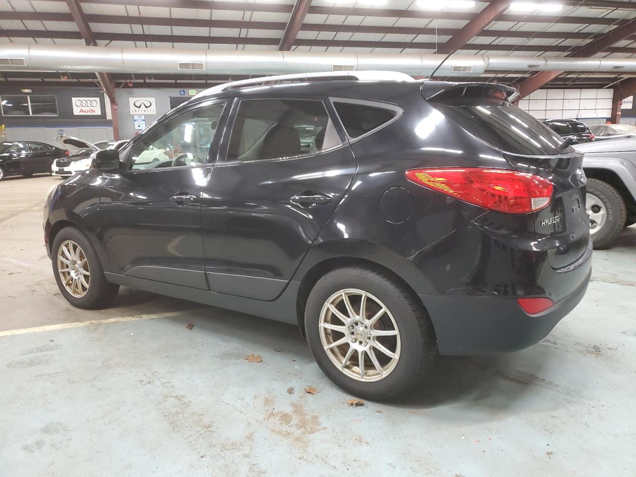 Image 2 of 2012 HYUNDAI TUCSON GLS 2012 with VIN KM8JUCAC7CU493722