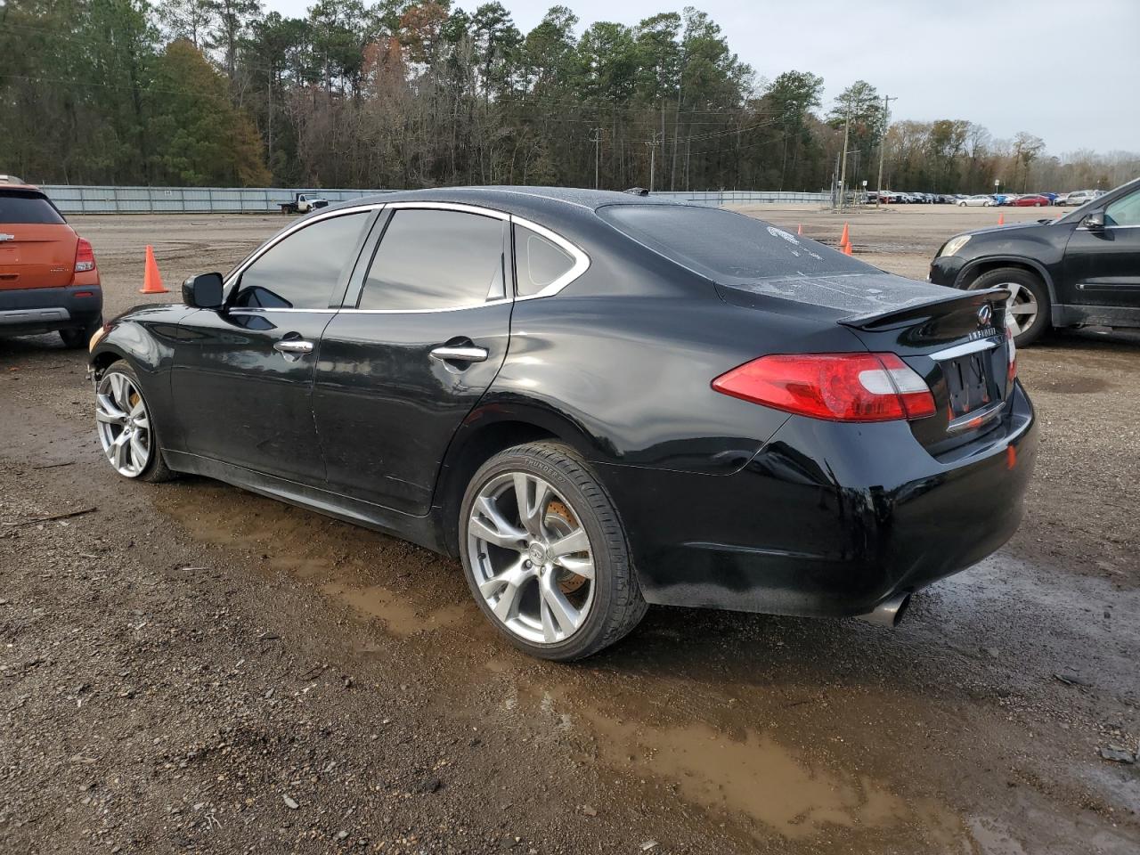 Obraz 2 z 2011 INFINITI M56 X 2011 z VIN JN1AY1AR9BM570268