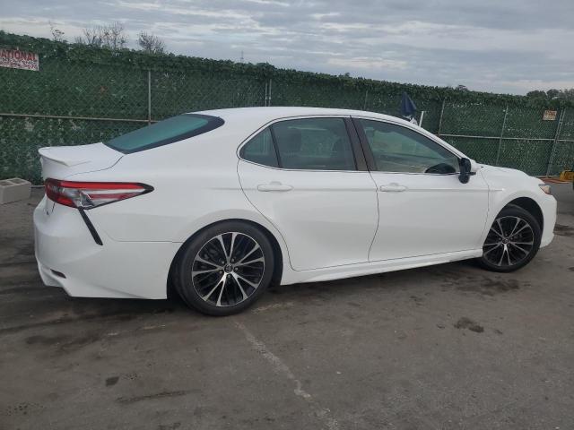 Obraz 3 z 2018 TOYOTA CAMRY L 2018 z VIN 4T1B11HKXJU108990