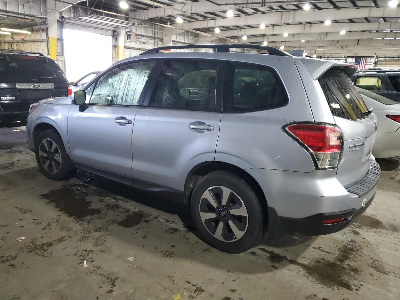 Изображение 2 2017 SUBARU FORESTER 2.5I PREMIUM 2017 с VIN JF2SJAGC7HH565890