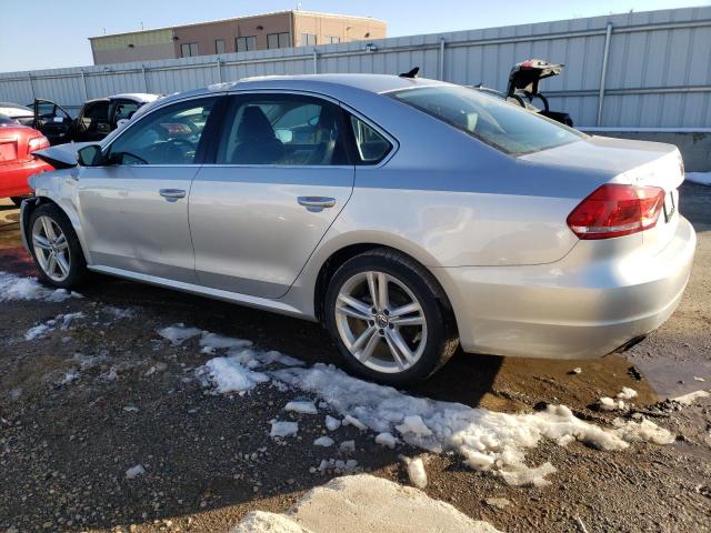Obraz 2 z 2014 VOLKSWAGEN PASSAT SE 2014 z VIN 1VWBS7A38EC118563