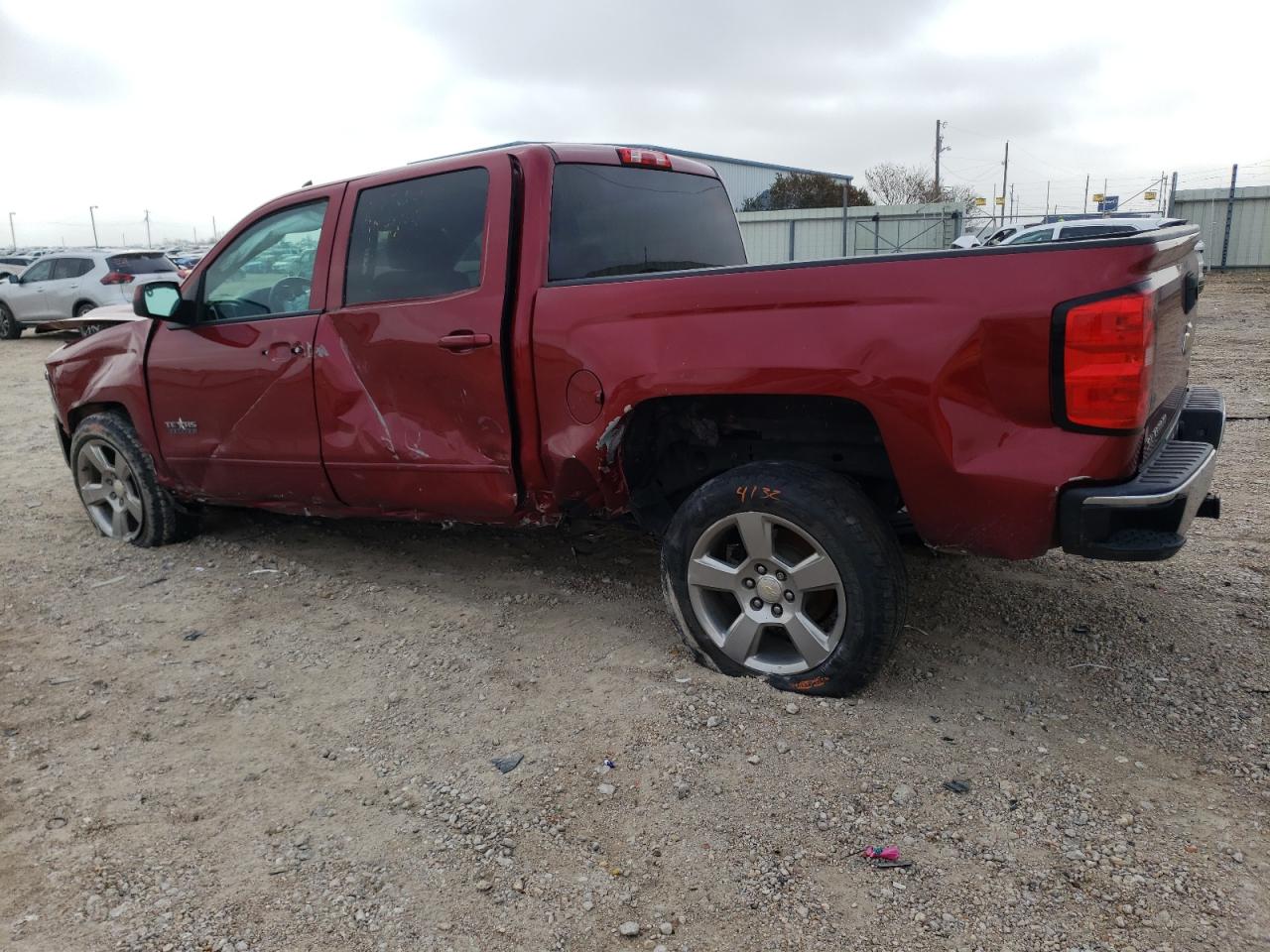Image 2 of 2018 CHEVROLET SILVERADO C1500 LT 2018 with VIN 3GCPCREC1JG310619
