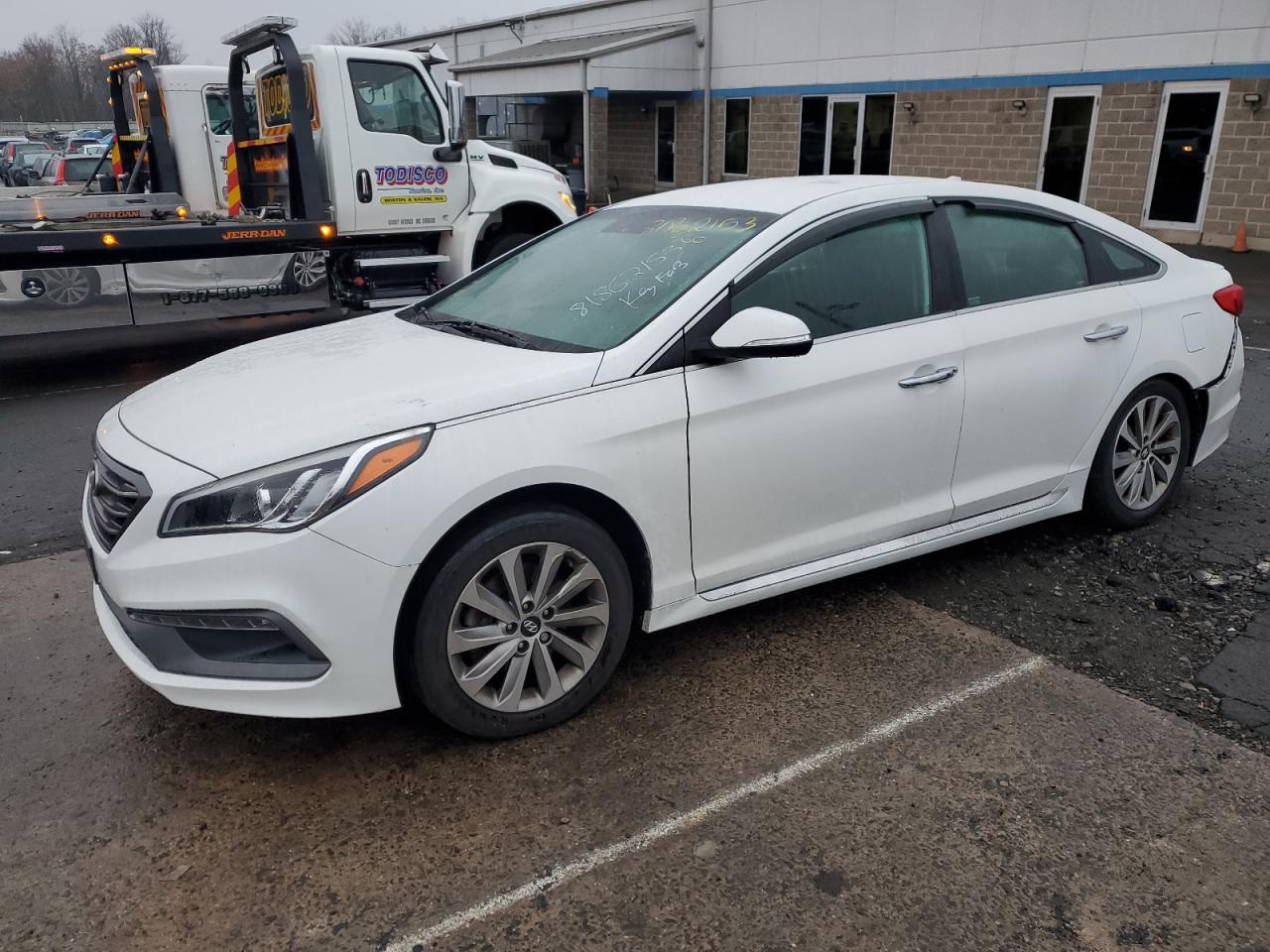 Obraz 1 z 2015 HYUNDAI SONATA SPORT 2015 z VIN 5NPE34AF9FH057378