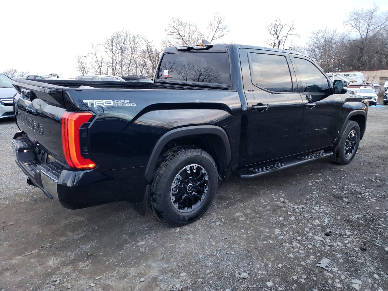 Image 3 of 2024 TOYOTA TUNDRA CREWMAX SR 2024 with VIN 5TFLA5AB3RX030007