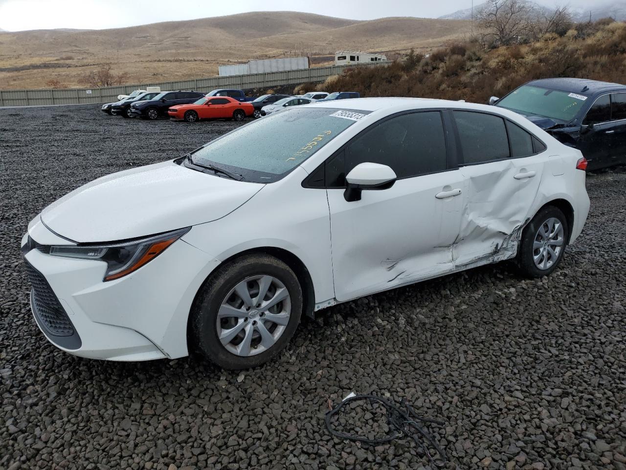 Изображение 1 2020 TOYOTA COROLLA LE 2020 с VIN JTDEPRAE2LJ093828