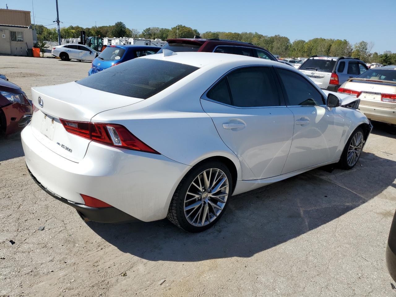 Obraz 3 z 2016 LEXUS IS 300 2016 z VIN JTHCM1D26G5008117