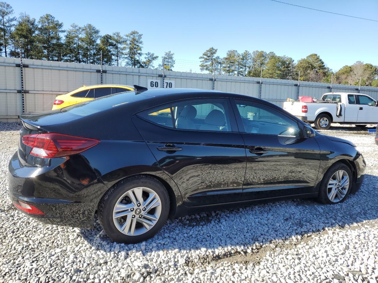 Image 3 of 2019 HYUNDAI ELANTRA SEL 2019 with VIN KMHD84LFXKU860271