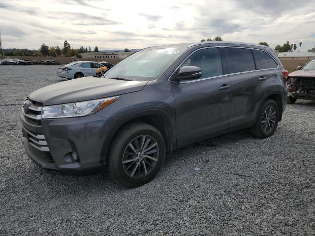 Obraz 1 z 2019 TOYOTA HIGHLANDER SE 2019 z VIN 5TDJZRFH1KS568379