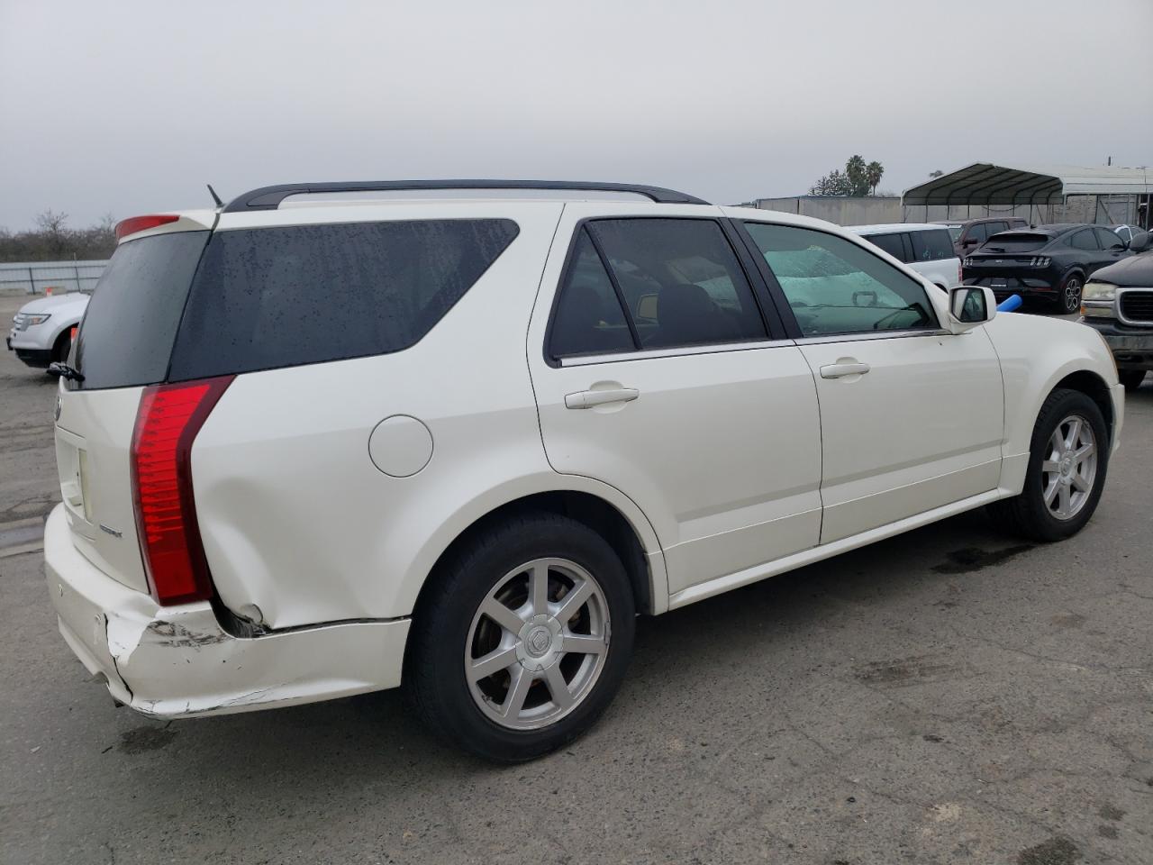 Obraz 3 z 2005 CADILLAC SRX  2005 z VIN 1GYEE637250181848