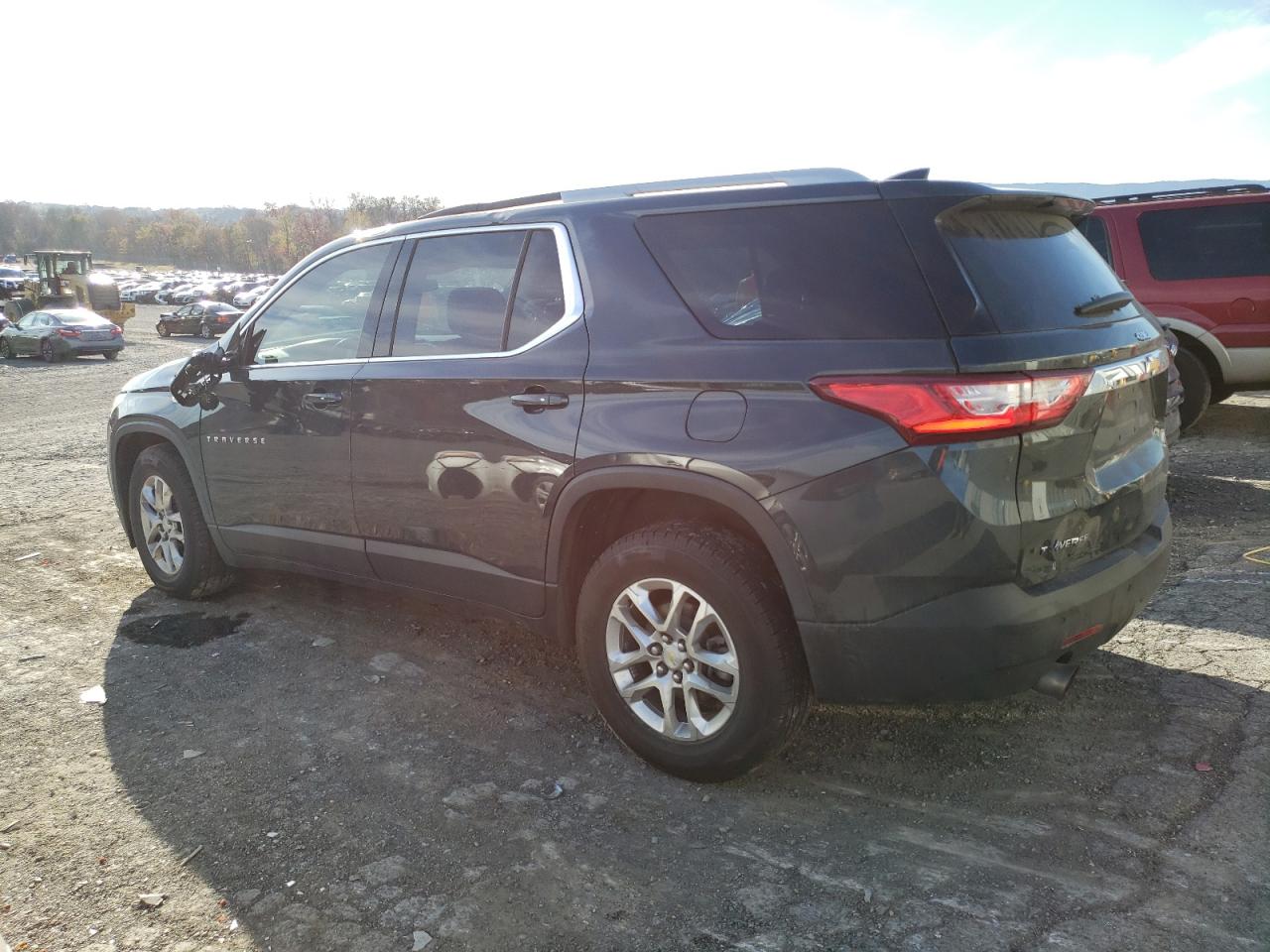 Image 2 of 2018 CHEVROLET TRAVERSE LT 2018 with VIN 1GNERGKW0JJ104657