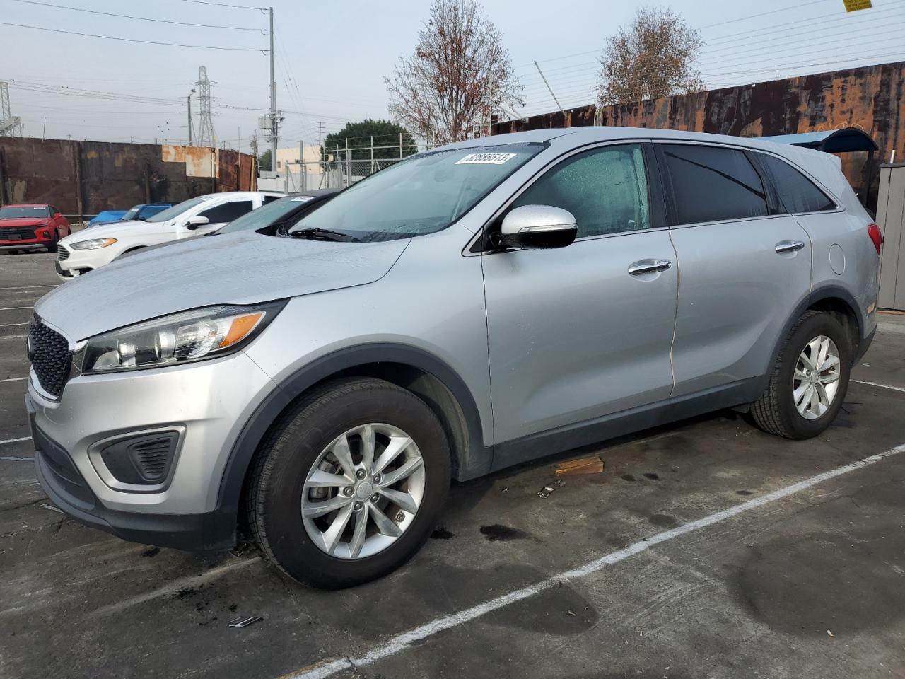 Image 1 of 2016 KIA SORENTO LX 2016 with VIN 5XYPG4A30GG041159