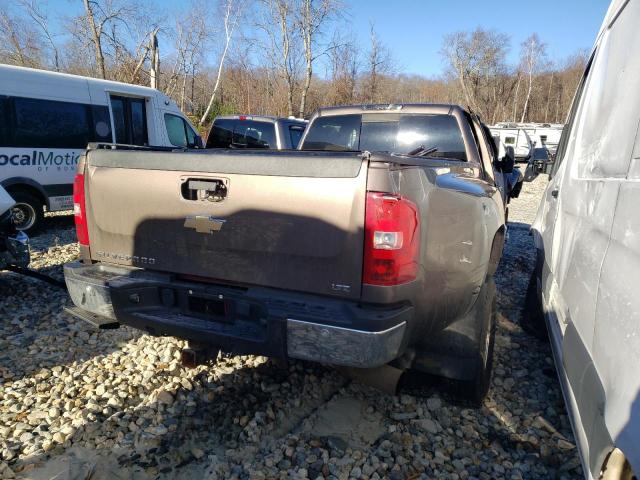 Image 3 of 2008 CHEVROLET SILVERADO K3500 2008 with VIN 1GCJK33678F208272