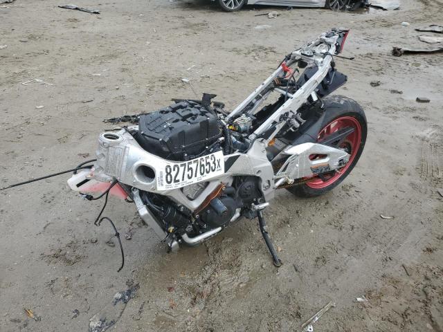 Изображение 2 2017 APRILIA RSV4 RR 2017 с VIN ZD4KEU002HS000670