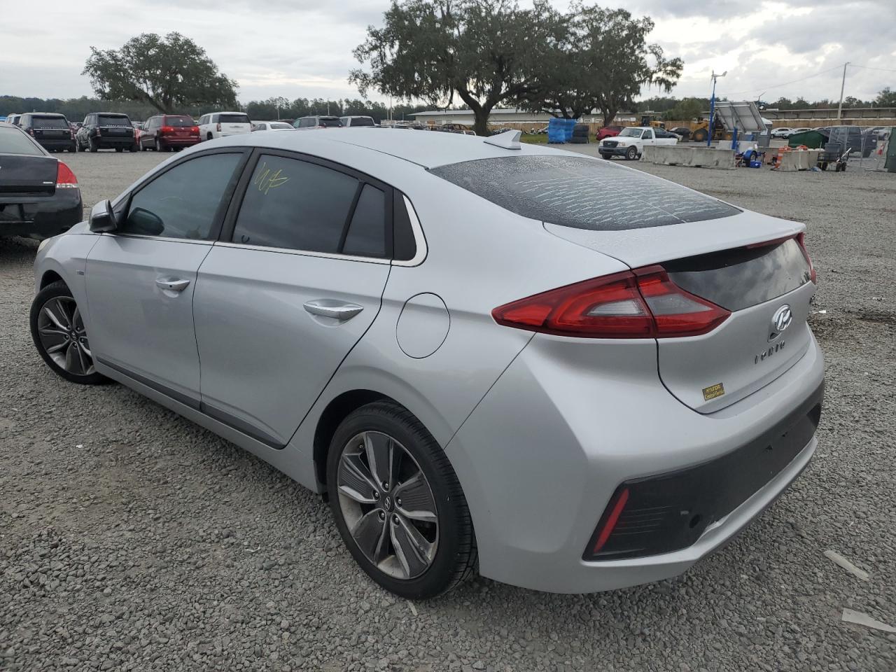 Image 2 of 2017 HYUNDAI IONIQ LIMITED 2017 with VIN KMHC85LC4HU046598