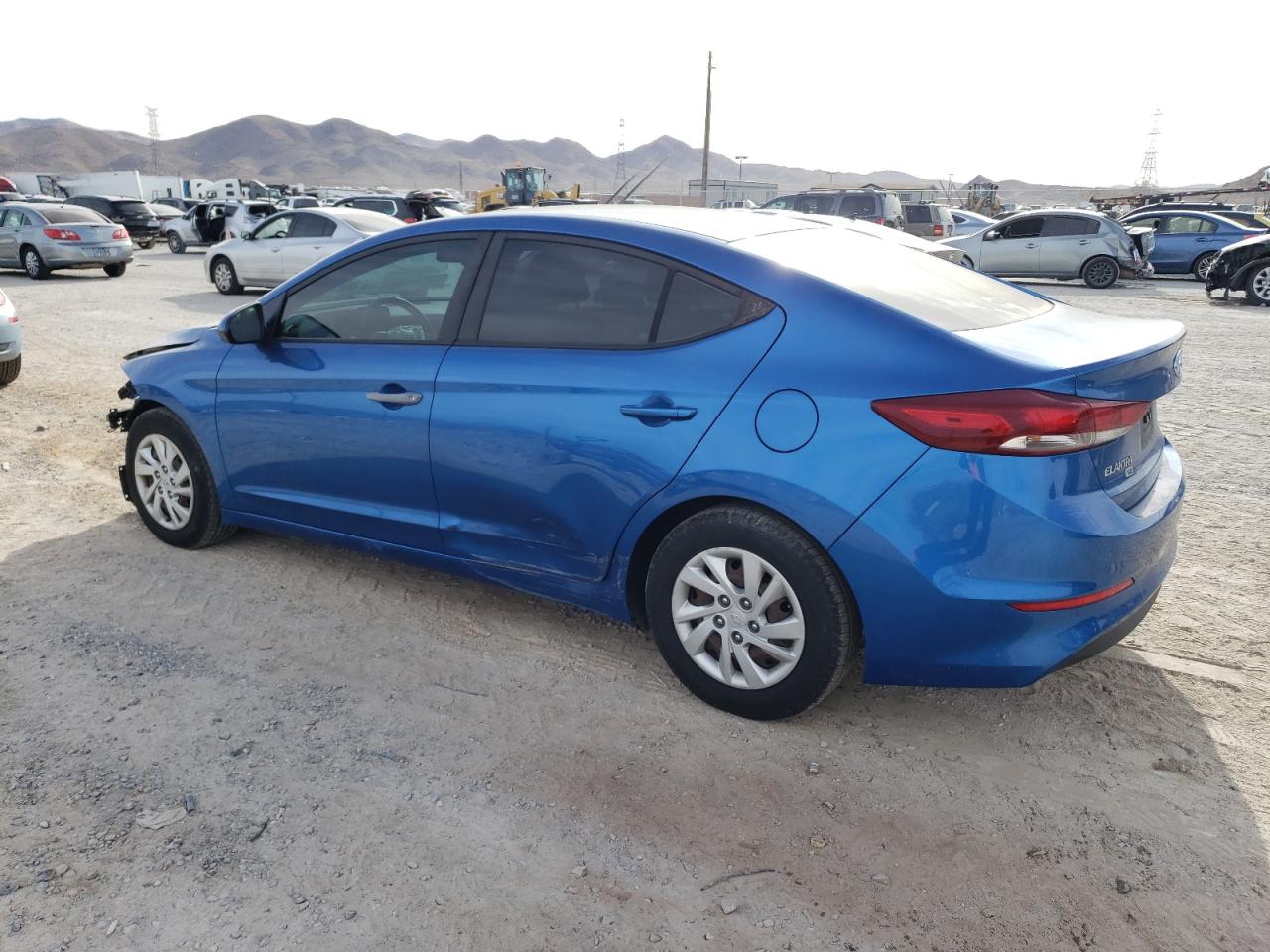 Изображение 2 2018 HYUNDAI ELANTRA SE 2018 с VIN 5NPD74LF5JH224860
