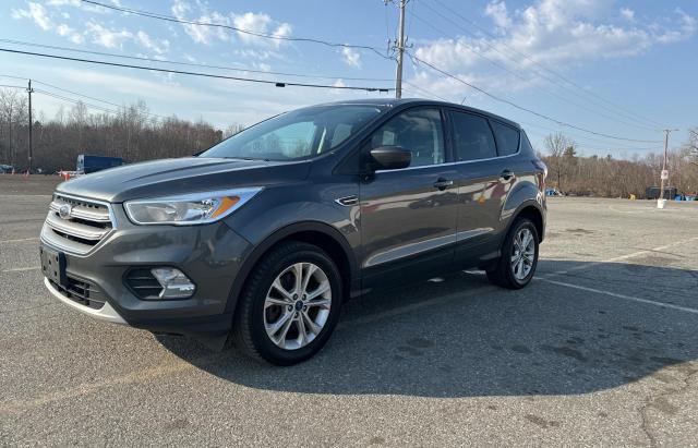 Image 2 of 2017 FORD ESCAPE SE 2017 with VIN 1FMCU9GD5HUC05604