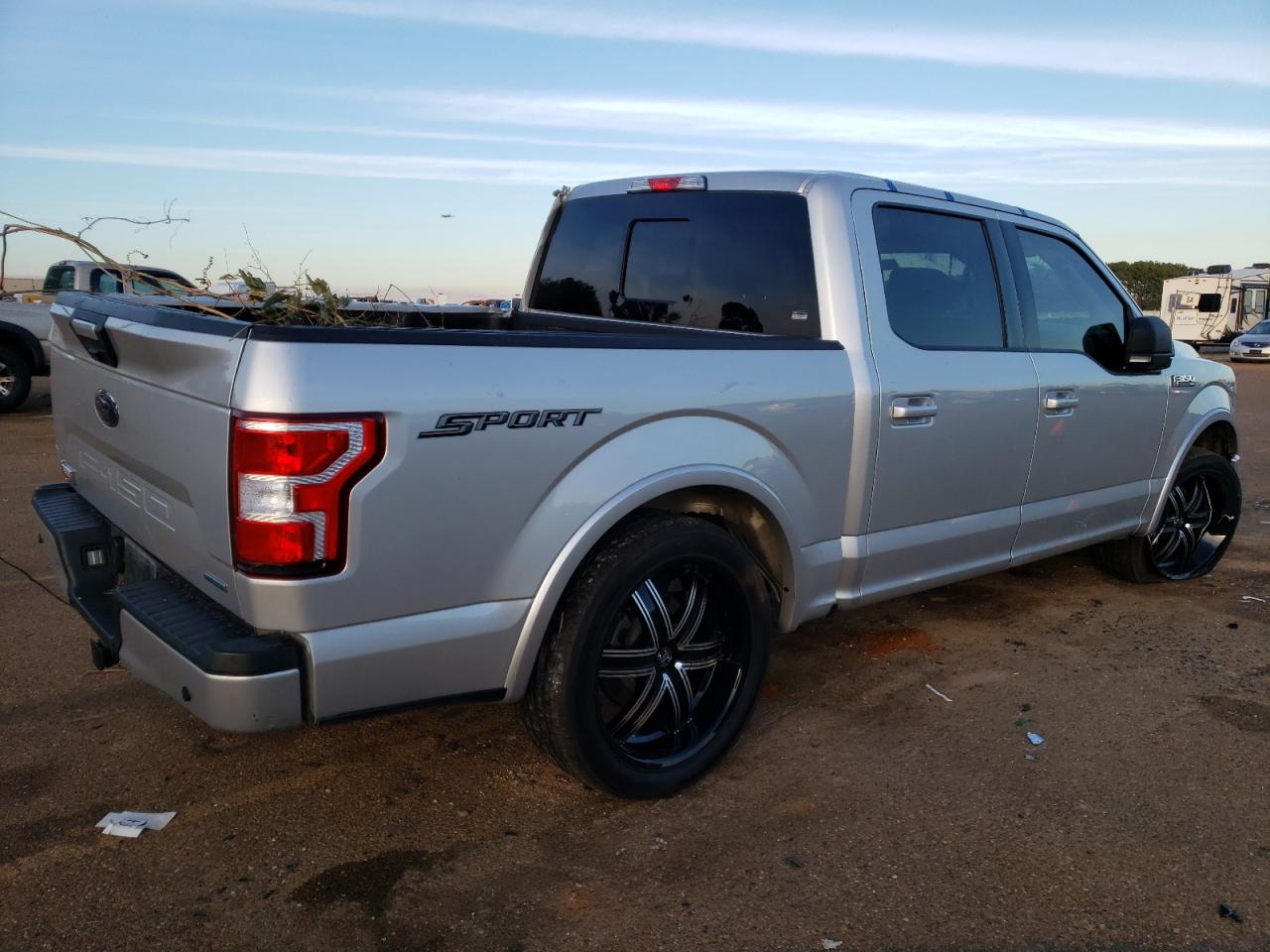 Obraz 3 z 2018 FORD F150 SUPERCREW 2018 z VIN 1FTEW1CP7JKF72143