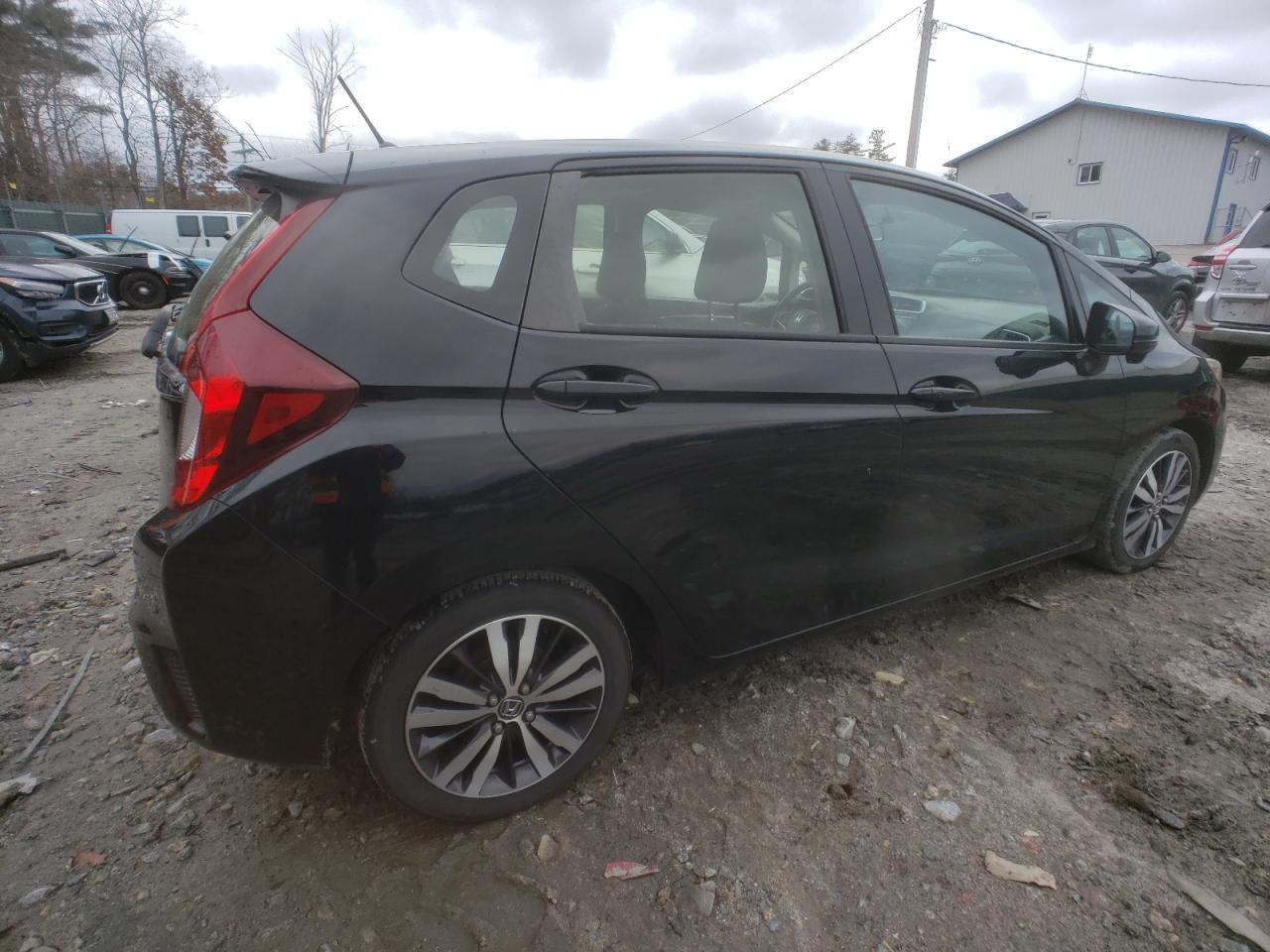 Image 3 of 2016 HONDA FIT EX 2016 with VIN JHMGK5H76GX030434