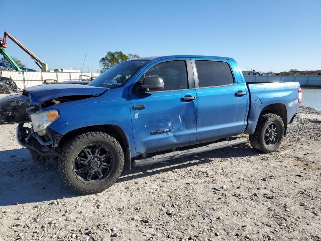 Image 1 of 2017 TOYOTA TUNDRA CREWMAX SR5 2017 with VIN 5TFEW5F18HX218644
