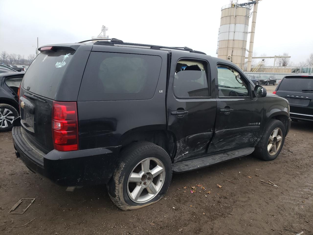 Image 3 of 2007 CHEVROLET TAHOE K1500 2007 with VIN 1GNFK13017R142019