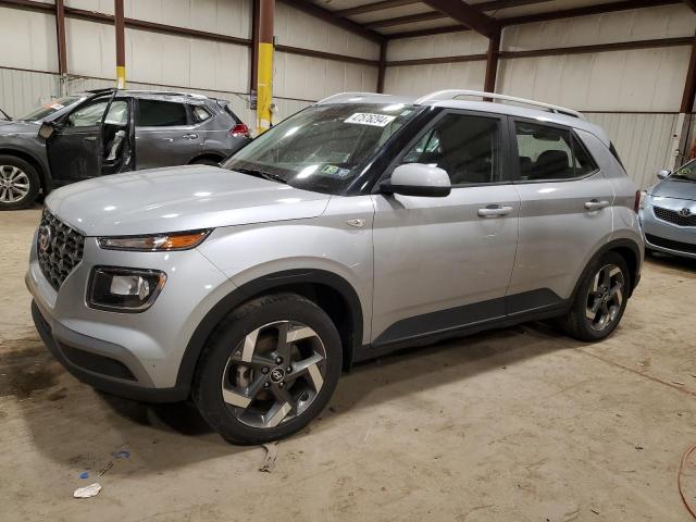 Image 1 of 2022 HYUNDAI VENUE SEL 2022 with VIN KMHRC8A33NU138701