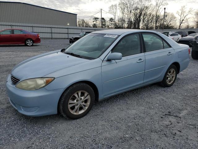 Image 1 of 2005 TOYOTA CAMRY LE 2005 with VIN 4T1BF30K05U601060
