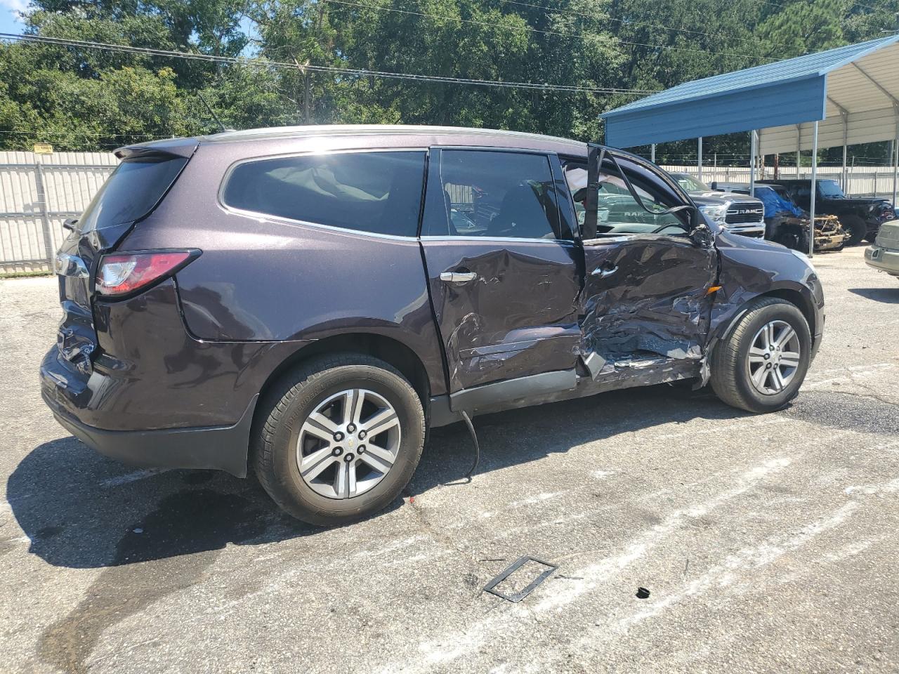 Image 3 of 2015 CHEVROLET TRAVERSE LT 2015 with VIN 1GNKRGKD5FJ373911