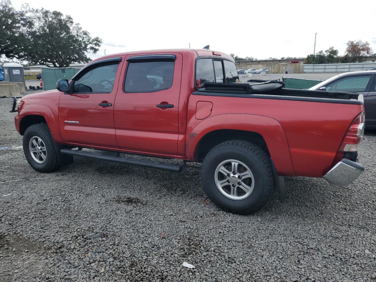 Изображение 2 2015 TOYOTA TACOMA DOUBLE CAB PRERUNNER 2015 с VIN 5TFJU4GN4FX088875