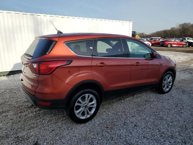 Obraz 3 z 2019 FORD ESCAPE SE 2019 z VIN 1FMCU0GD3KUB22112