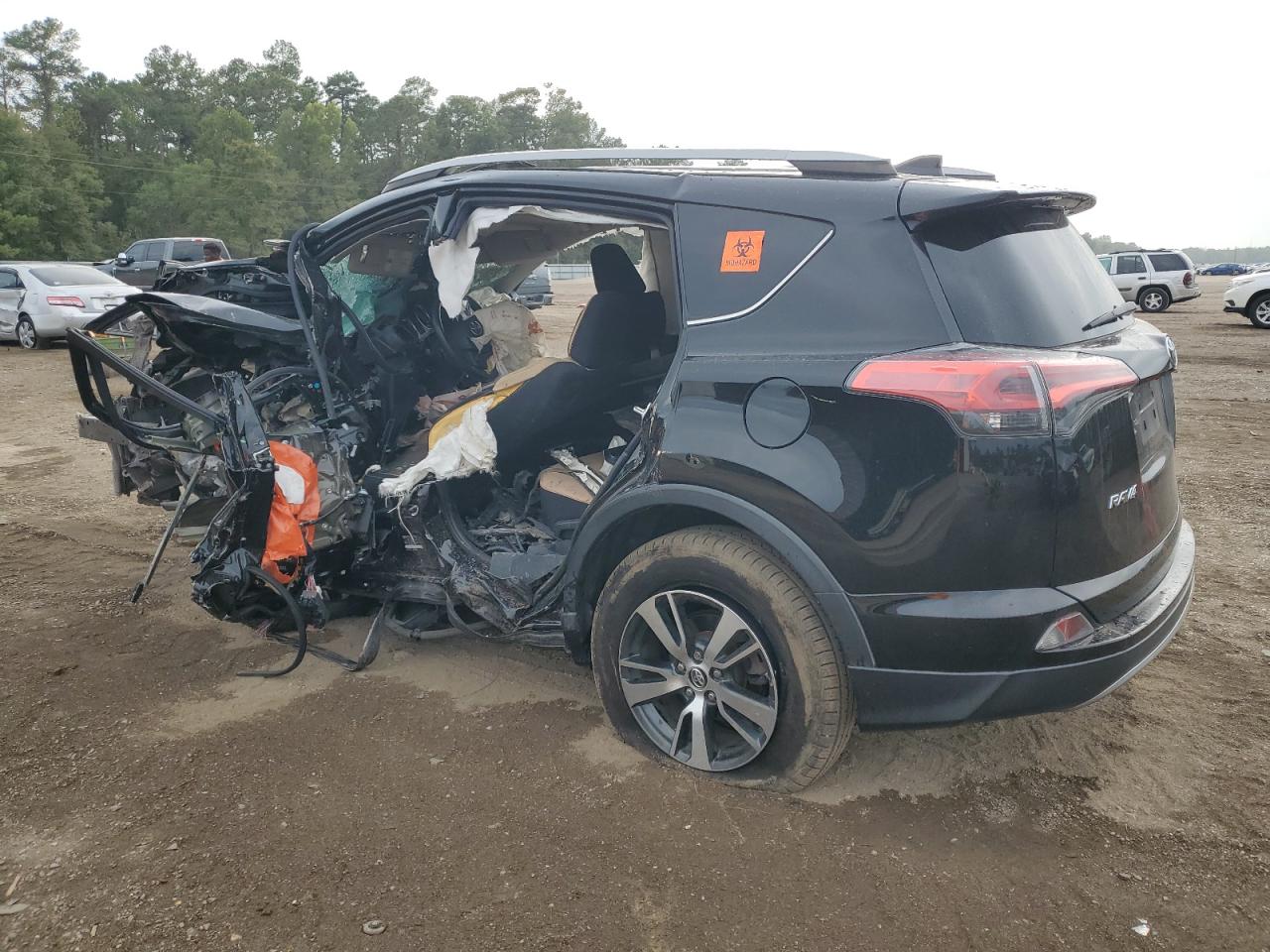 Image 2 of 2017 TOYOTA RAV4 XLE 2017 with VIN 2T3WFREV6HW360169