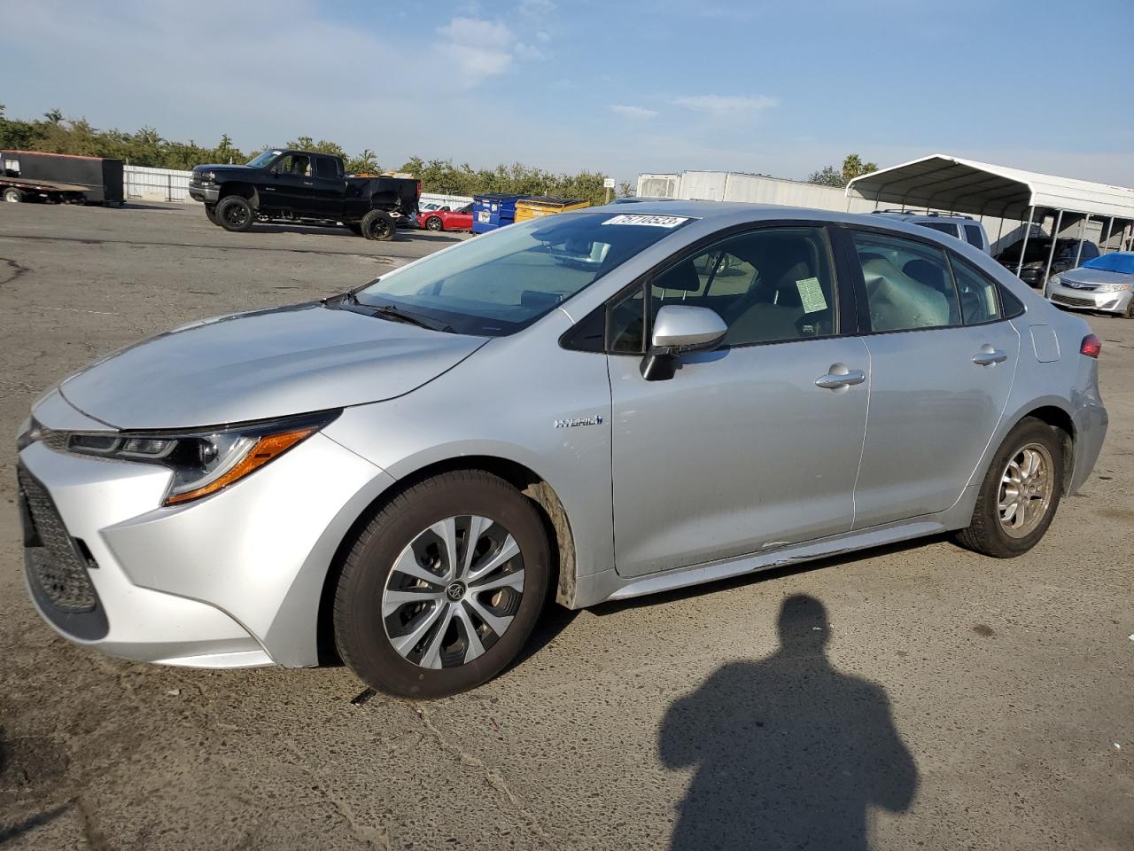 Image 1 of 2020 TOYOTA COROLLA LE 2020 with VIN JTDEBRBEXLJ003516