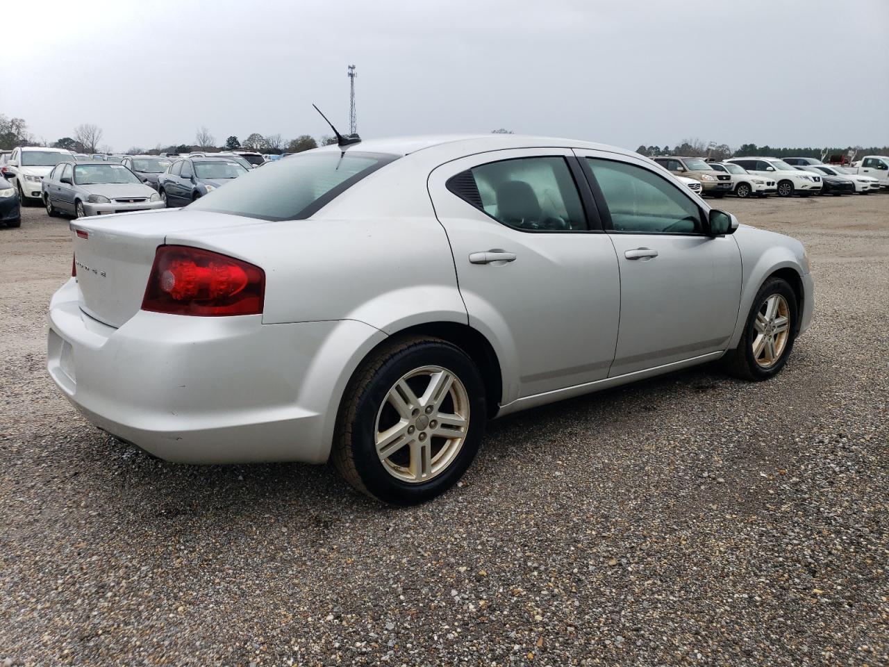 Image 3 of 2012 DODGE AVENGER SXT 2012 with VIN 1C3CDZCB6CN160124
