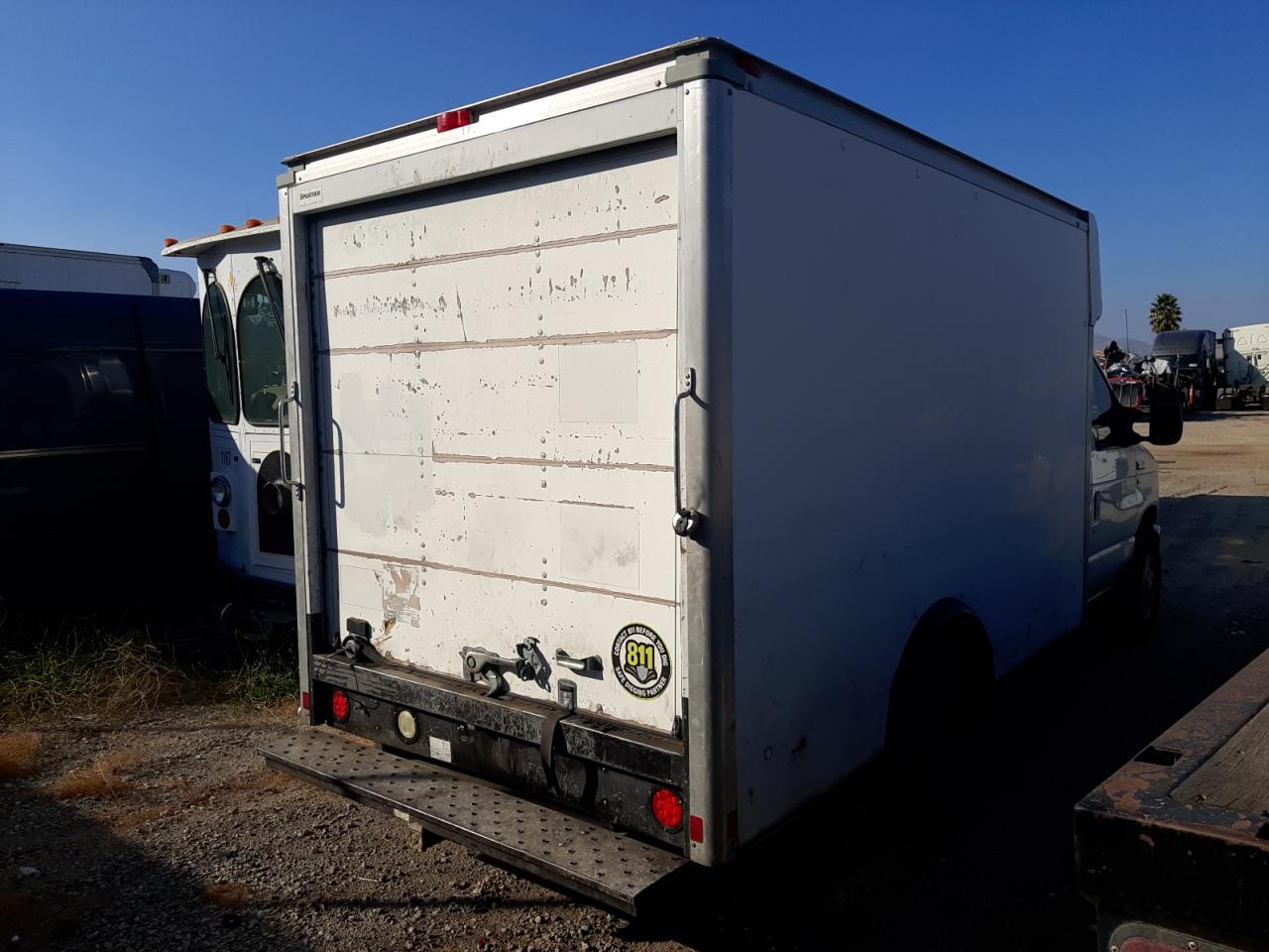 Image 3 of 2014 FORD ECONOLINE E350 SUPER DUTY CUTAWAY VAN 2014 with VIN 1FDWE3FLXEDA05412