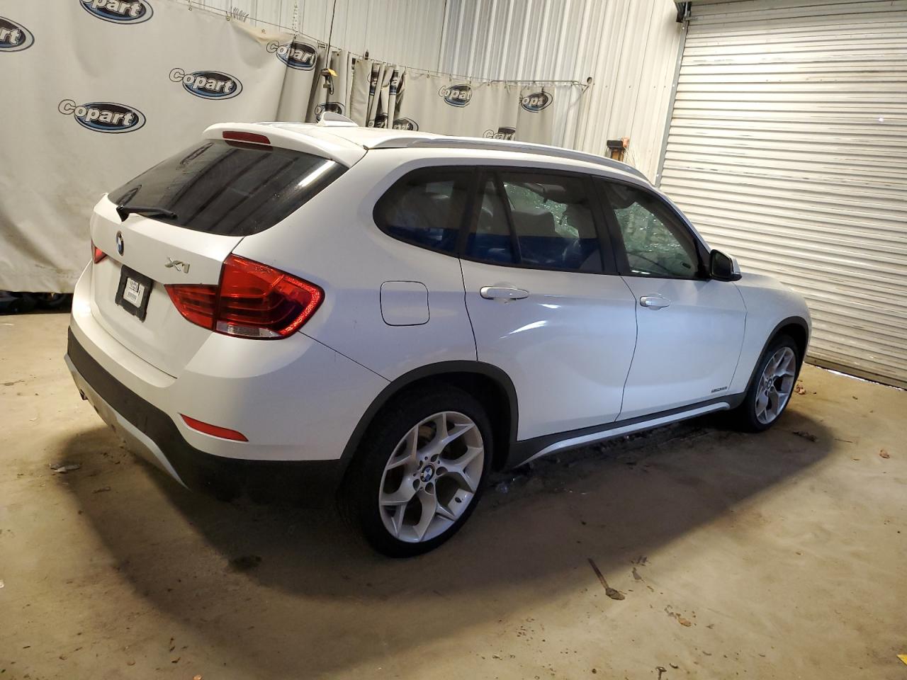 Obraz 3 z Bmw X1 Sdrive28I 2013 z VIN WBAVM1C59DVW42066